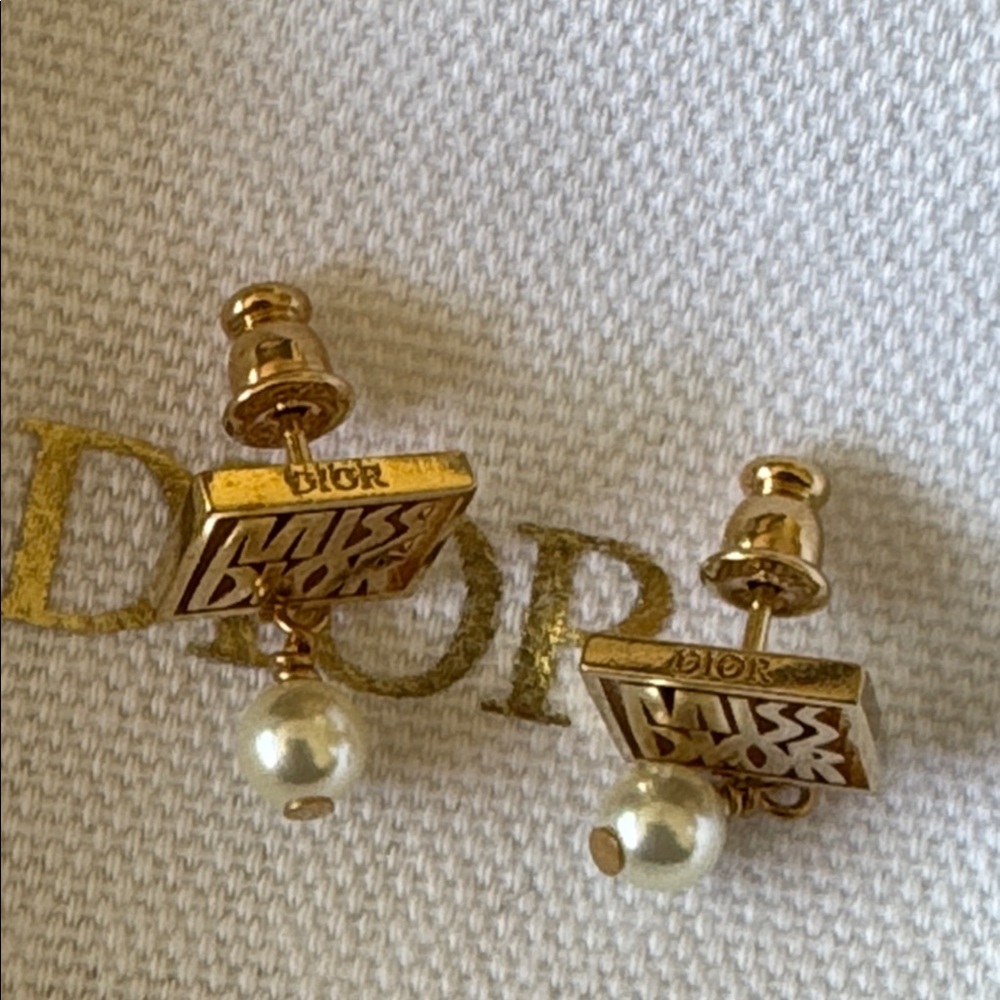Christian Dior miss dior logo pierced earrings gold pearl drop - Picture 4 of 6